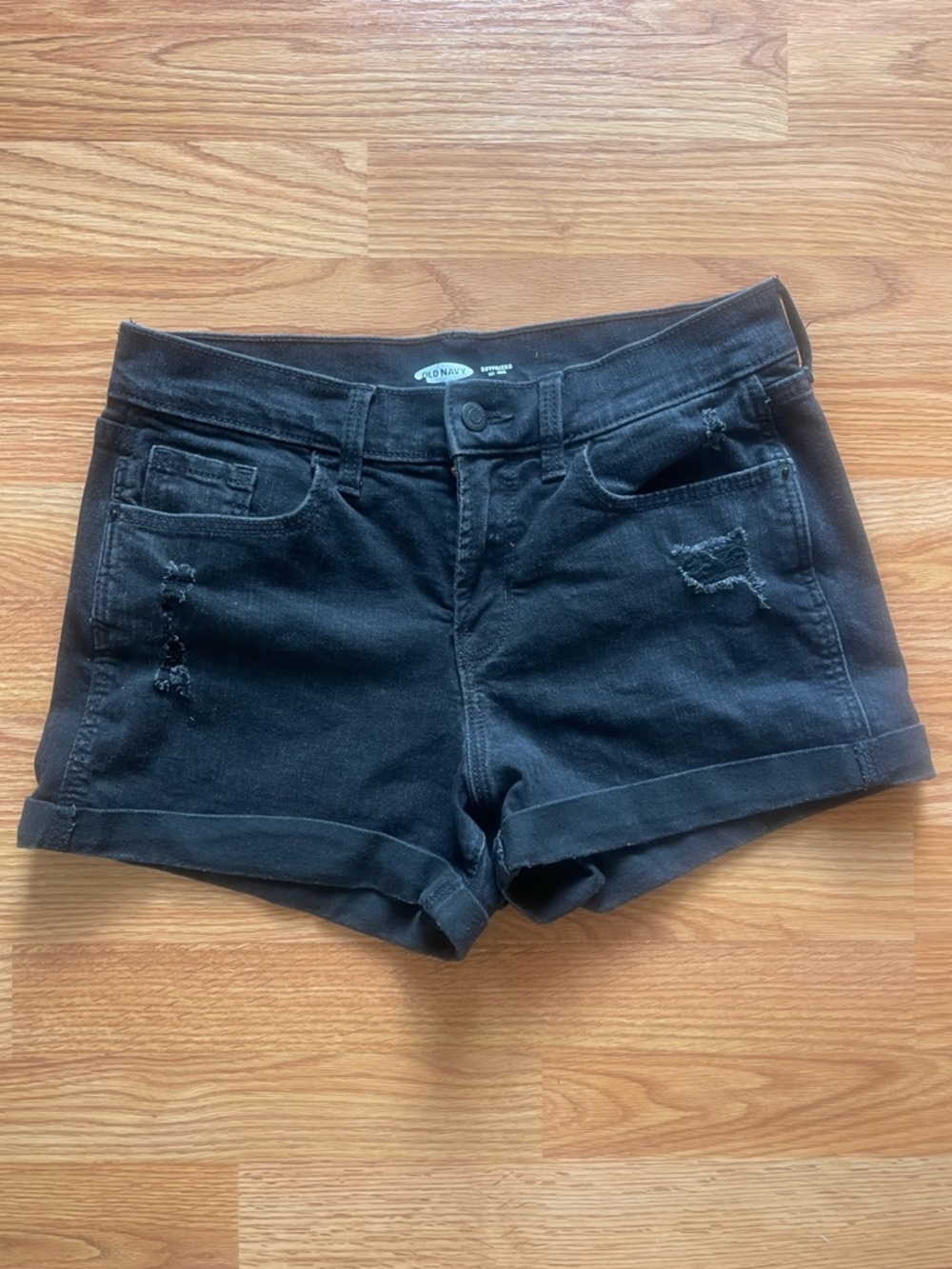 Old Navy Black Mid-Rise Boyfriend Distressed Denim Shorts